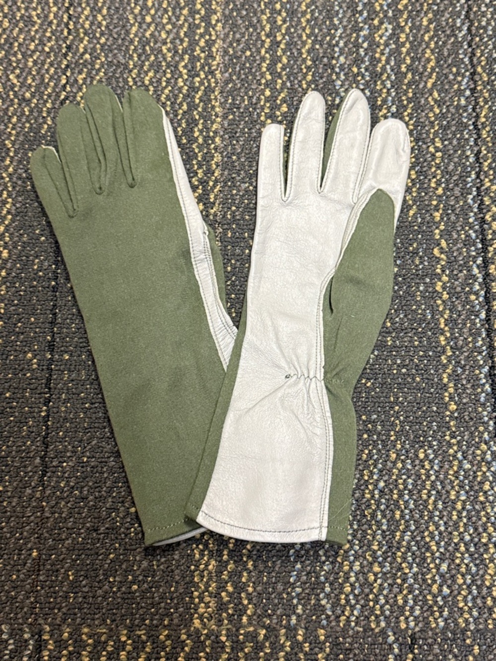 Nomex Military Summer Flight‎ Gloves Size 10 Flame Resistant Hand Protection